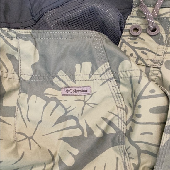 Columbia 38 W 11 Inseam Board Shorts Swim Trunks Green Leaf Pattern - Picture 6 of 6